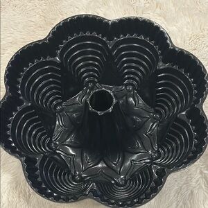 Vintage Nordic Ware Fiesta Party Pan…Black Fluted Bundt Cake Pan